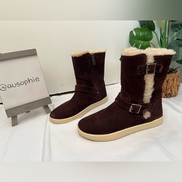 Ugg kids barley Demi brown suede and wool lined rubber sole boot size 13 - Picture 3 of 10